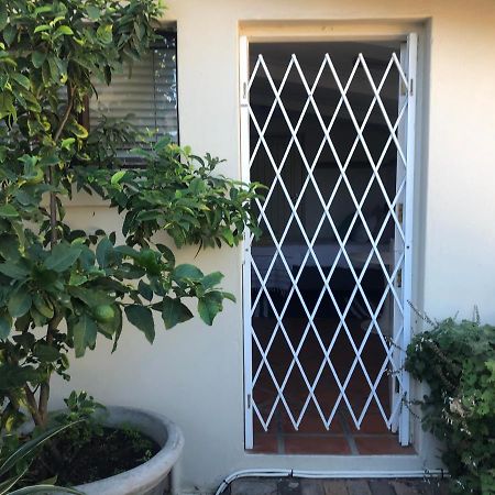 Apartament Just A Bed Stellenbosch Zewnętrze zdjęcie