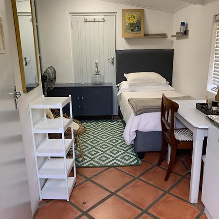 Apartament Just A Bed Stellenbosch Zewnętrze zdjęcie