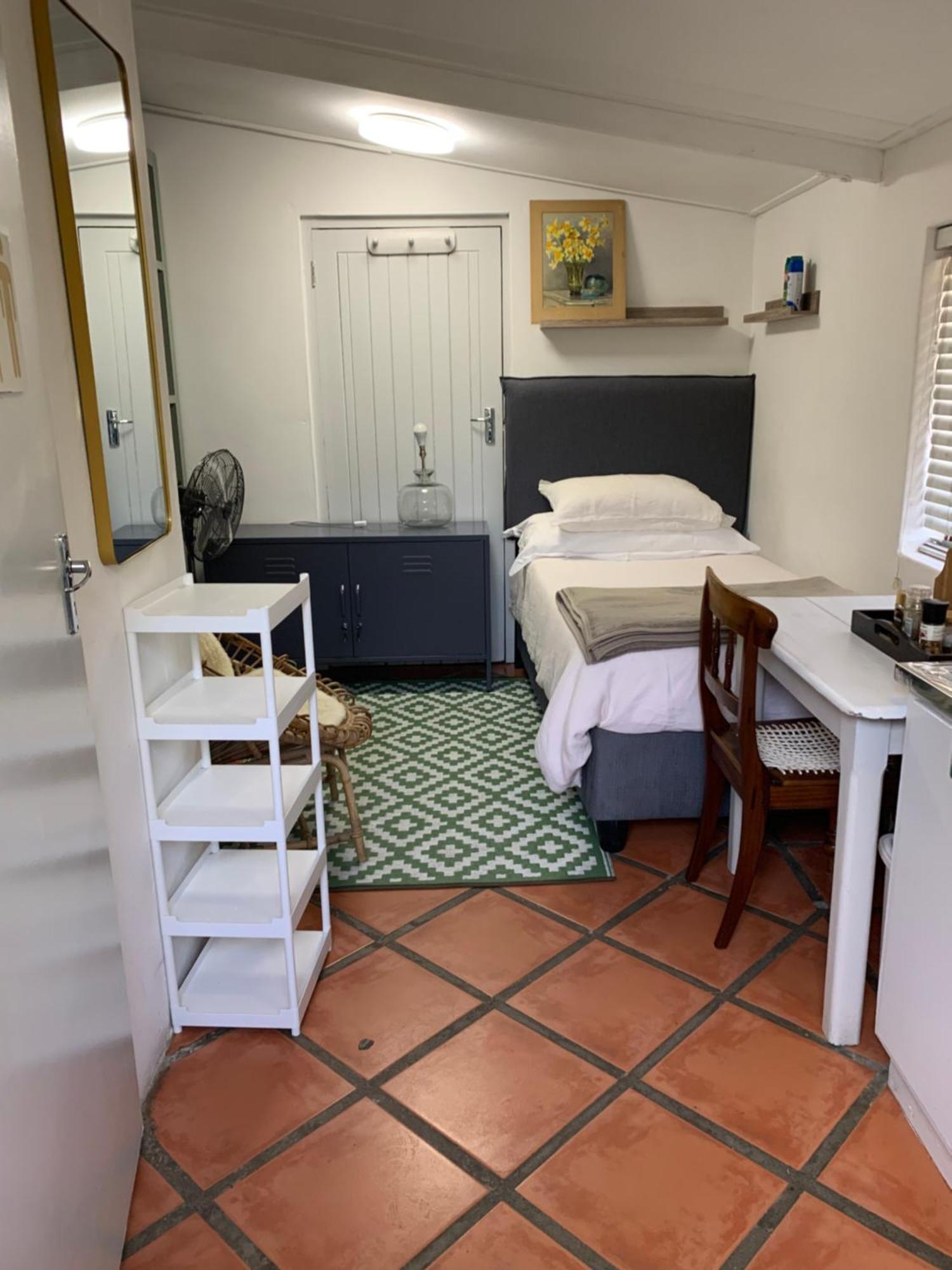 Apartament Just A Bed Stellenbosch Zewnętrze zdjęcie