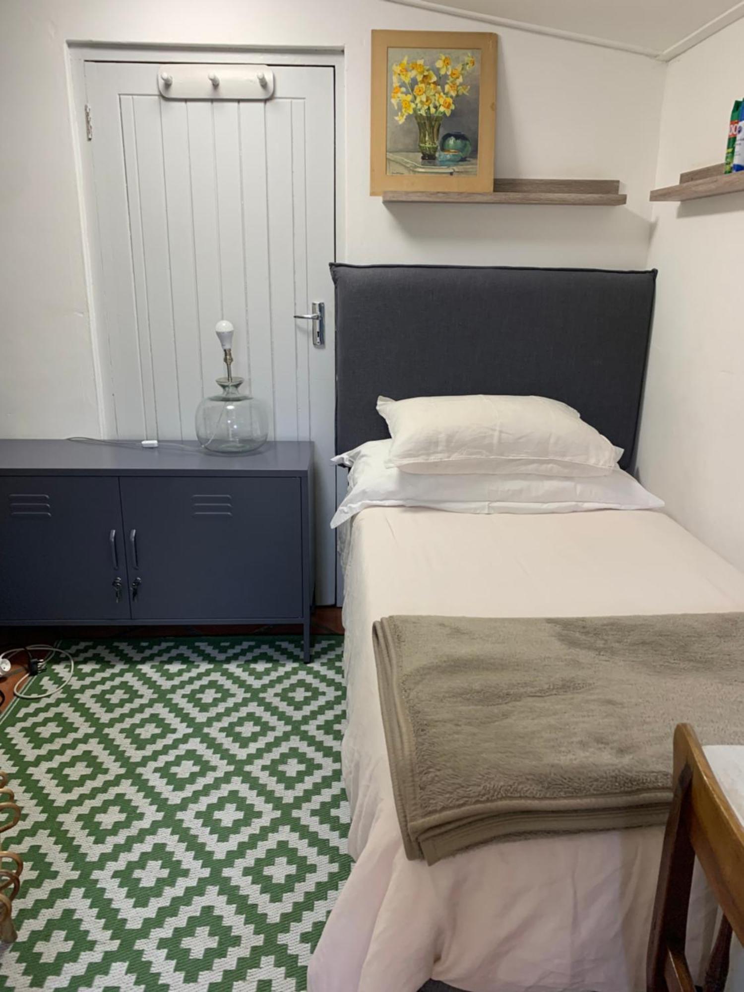 Apartament Just A Bed Stellenbosch Zewnętrze zdjęcie